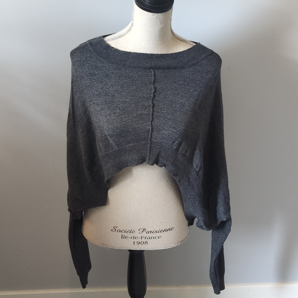 La Classe Couture Dark Gray Cropped Knit Sweater S